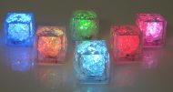 Multicolor LED-Eisw�rfel
