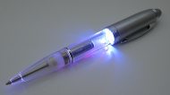 Kugelschreiber mit Multicolor LEDs