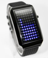 TokyoFlash : Pimp Schwarz mit Ledeband und blauen LEDs