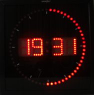 LED Wanduhr mit roten LED s