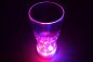Preview: LED-Trinkbecher 300 ml 15 cm hoch I Multicolor Party Becher blinkt und leuchtet I Partyzubehör Tischdekoration