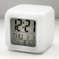 Preview: LED Nachtlicht Wecker
