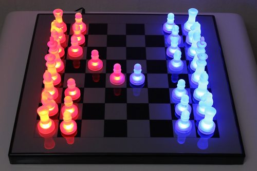 LED Chess, LED Glow Chess Set, Chess Set, Glass Chess Set - China