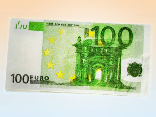 100 Euro Note tissue