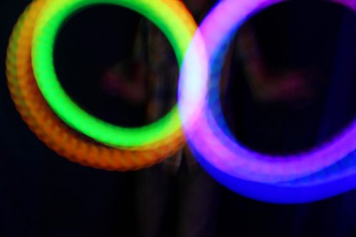 2er-Set Leuchtpoi mit LEDs Farbwechsel Poi I Bälle Zirkusartikel Spielzeug