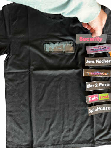 Make your own T-shirt with an interchangeable motif | Personalized T-shirt with insert field – redesign your shirt again and again!
