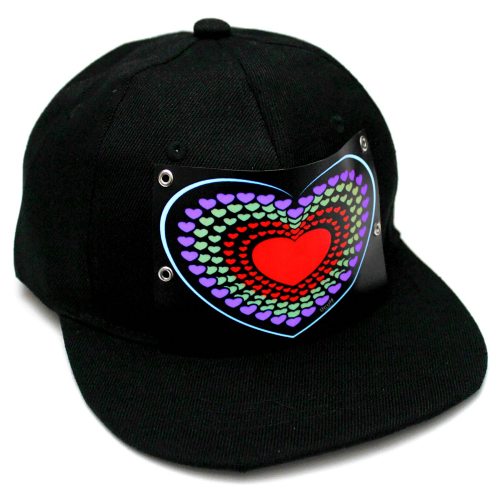 Snapback Cap mit Herzpanel