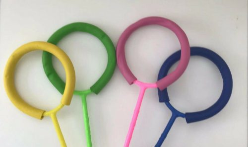 LED Fußkreisel Kinder I Hüpfkreisel Spielzeug Kinder