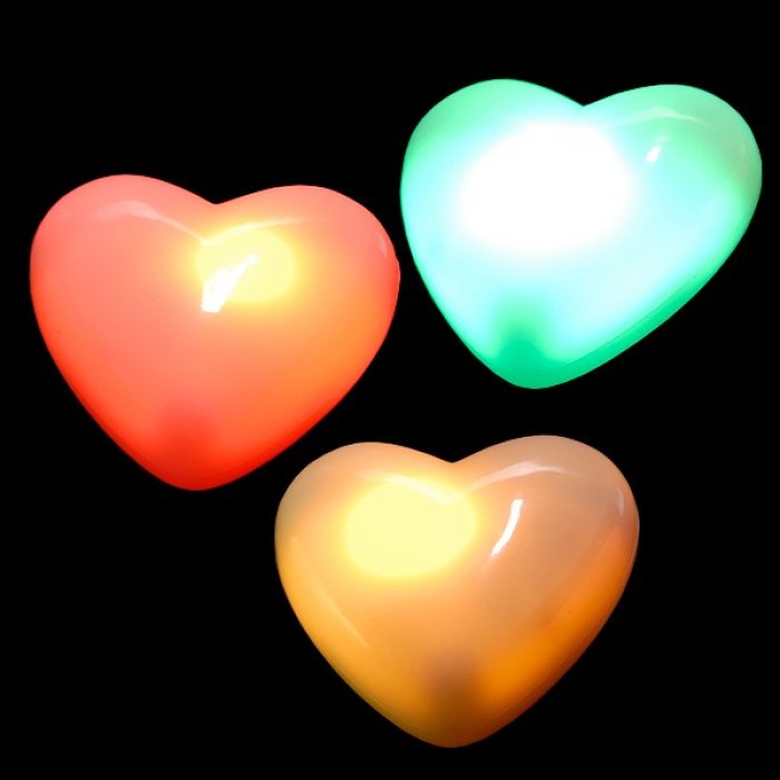 Blinkendes LED Herz mit Anstecknadel I Flirt Single Party Herz Anstecker Blinky