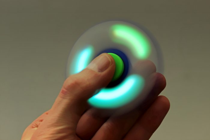 led finger spinner