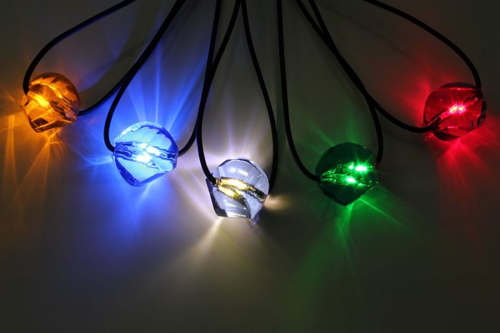Leuchtende LED-Halskette mit Schmuckstein Leuchtschmuck I LED-Partyschmuck I Accesoire Festival & Konzerte I Verkeidung
