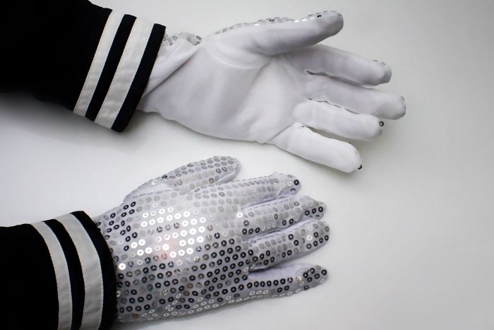 Leuchtende Pailletten LED-Handschuh rechts (1 Stück)