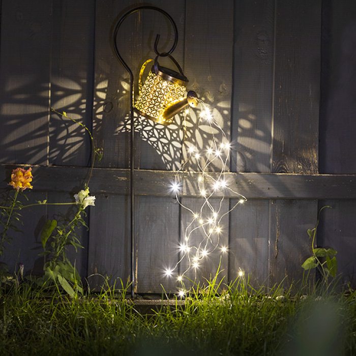 Solar LED Gießkanne mit Leuchtwasser