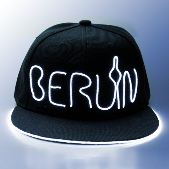 Leuchtendes Berlin Basecap Snapback EL-Cap I Handarbeit I Exklusive nur bei LED-Fashion Berlin