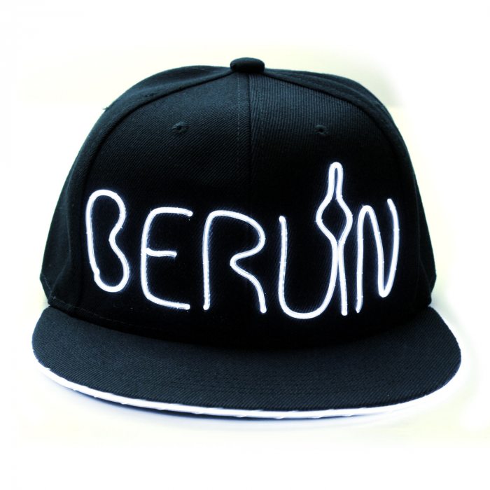 Leuchtendes Berlin Basecap Snapback EL-Cap I Handarbeit I Exklusive nur bei LED-Fashion Berlin