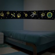 Glow in the Dark Wall Deco Walking in the space with Animal Friends