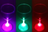 LED-Weinglas mit Farbwechsel