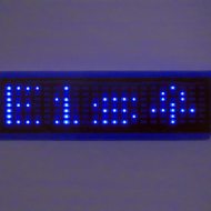 Kleines LED Laufschrift Display Blau batteriebetrieben