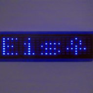 Kleines LED Laufschrift Display Blau batteriebetrieben
