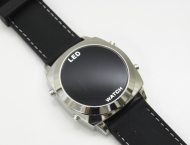 Retro LED-Uhr
