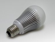 LED-Farbwechsel-Lampe E27 mit Fernbedienung