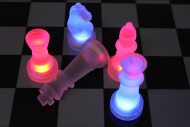 LED-Schachspiel mit beleuchteten Schachfiguren