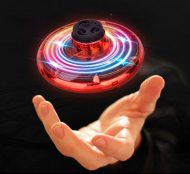 Flygo Spinner schwebt zum Spielpartner