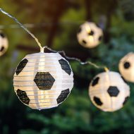 LED Solar Lichterkette Fußball 10 Lampions 5 Meter Outdoor I Solar-Partylichterkette10 Leuchtfußbälle I Fußball Fan-Deko Draußen