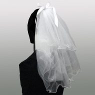 White pearl bridal veil luminous