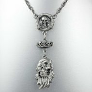 Pirate skull necklace made of pewter