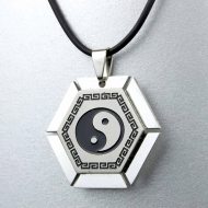 Rubber collar with stainless steel Ying-Yang symbol