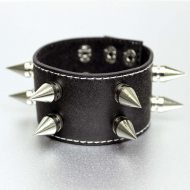 Killer rivet bracelet genuine leather